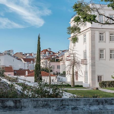 Elegant 3 Bedroom Flat With View In Principe Real Lisbon Bagian luar foto