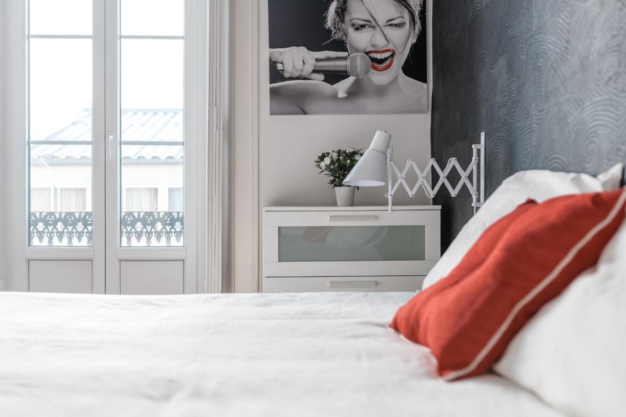 Elegant 3 Bedroom Flat With View In Principe Real Lisbon Bagian luar foto