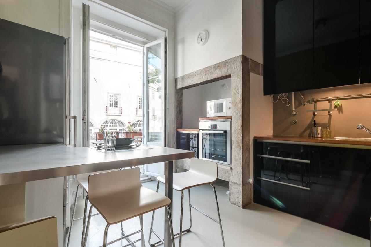 Elegant 3 Bedroom Flat With View In Principe Real Lisbon Bagian luar foto